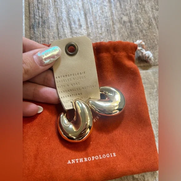 NEW NWT Anthropologie The Petra Drop Earrings: Chunky Edition - Picture 3 of 7